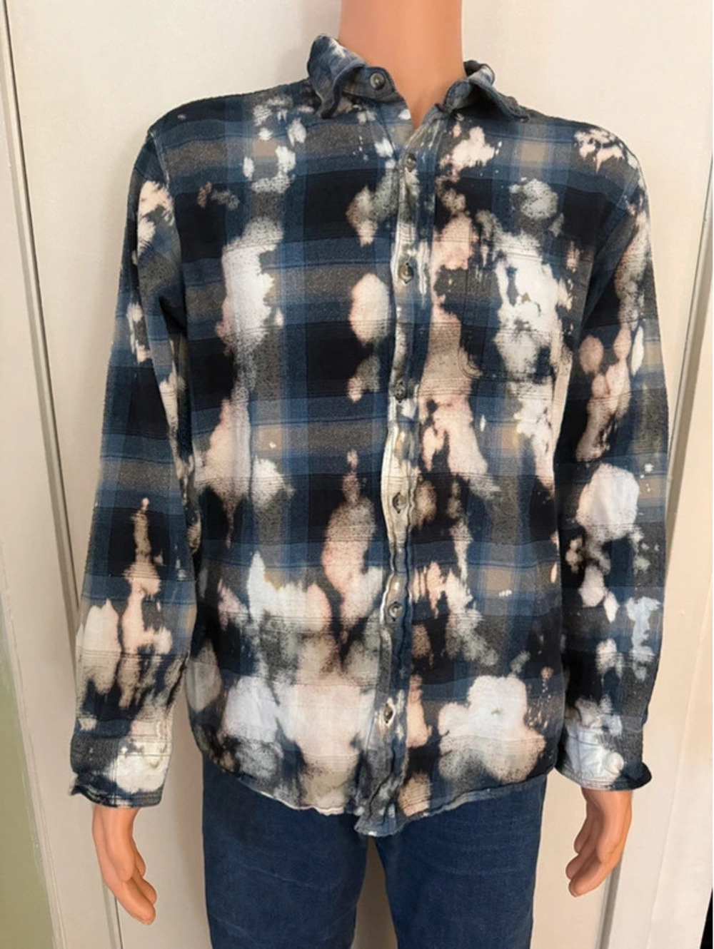 Hobbs Creek blue plaid flannel bleached/acid wash effect men’s size large